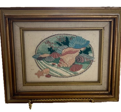 Vintage conchiglia crewel
