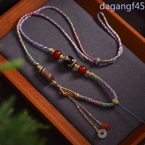 Collana squisitamente tibetana