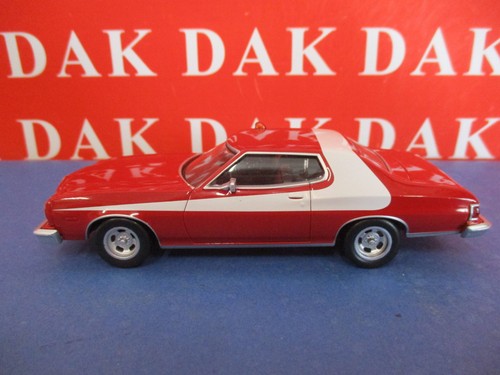 Die cast modellino auto - 1/43,