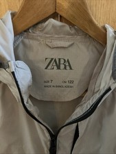 Giacca tecnica leggera Zara