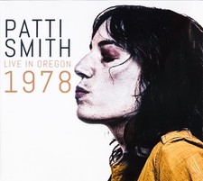 Patti smith live in oregon - live,