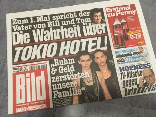 Giornale illustrato foto - giornale,