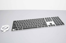 Apple Magic Keyboard A2520 w/