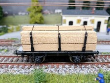 Rivarossi C T Carro pianale a 2 assi Trasporto 18 travi di legno Scala H0