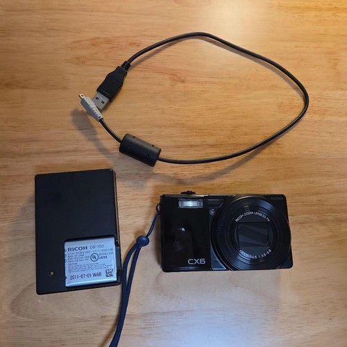 Fotocamera digitale compatta