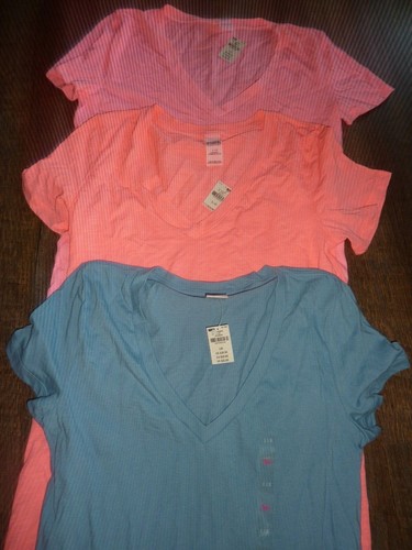 Victorias secret pink - pink, vneck