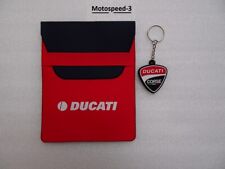 porta documenti ducati   + portachiavi  in gomma  4 cm x 4 cm ,