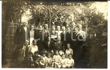 1930 ca FORNO CANAVESE Ritratto di famiglia in casa di campagna - Foto cartolina