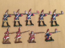 9 soldatini di piombo dipinti