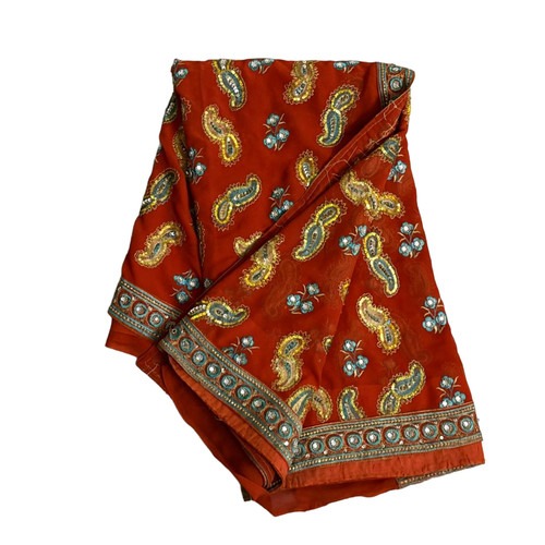 Sari ricamati pesanti