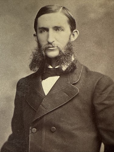 Harrisburg man long mutton - pa,