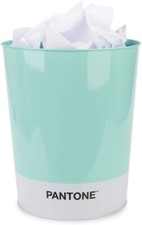 Balvi Cestino getta carta