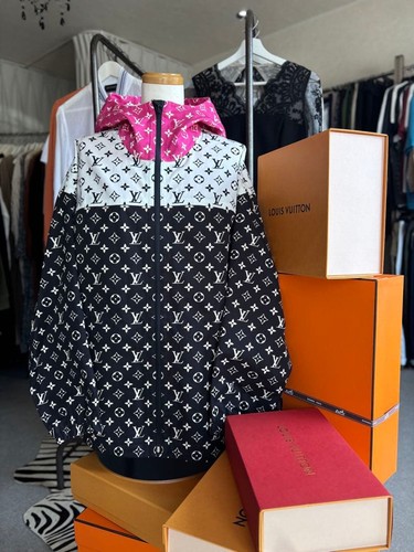 Louis vuitton monogram - louis,