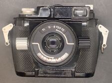 Fotocamera subacquea Nikonos vintage primo modello con obiettivo Nikon Nikkor 35mm f/2.5