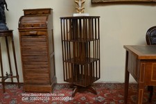 Libreria girevole a tre ripiani stile inglese