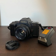 Yashica 230 AF + Obiettivo 50mm f/1.8 Fotocamera Analogica 35mm