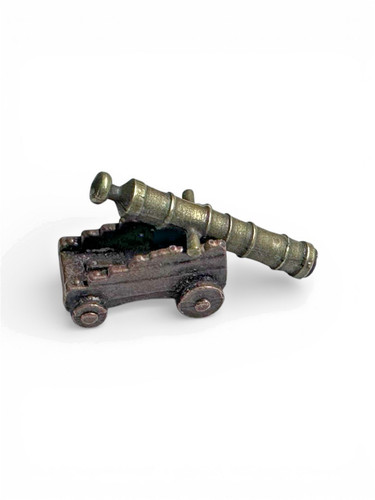 Cannone decorato con affusto