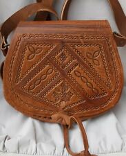 BORSA IN CUOIO INCISA A MANO REALIZZATA A MANO ARTIGIANALE