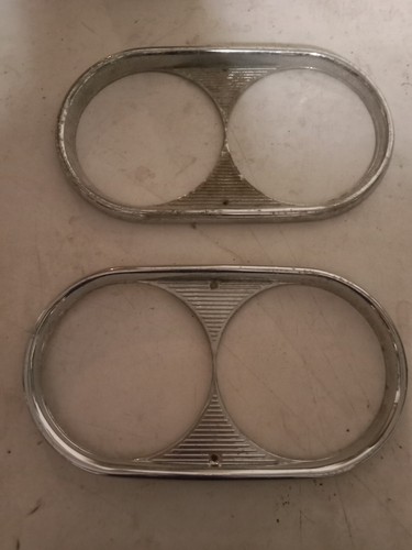 Coppia cornice cerchio faro - cerchio,