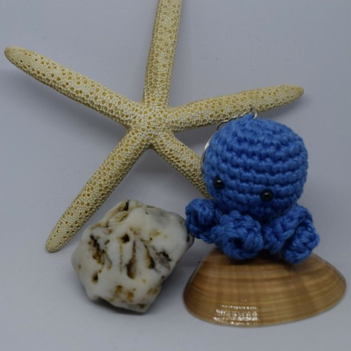 Portachiavi amigurumi forma - , di