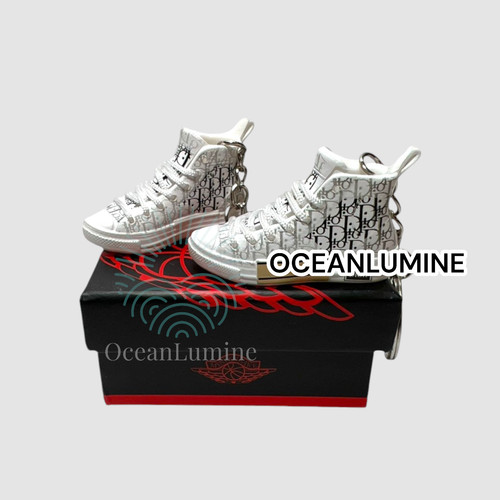 Raro portachiavi mini sneaker