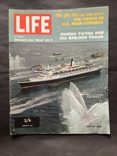 Cunard qe2 life - qe2-,