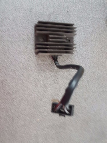 Regolatore tensione triumph - regolatore,
