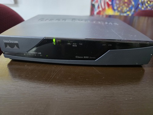 Cisco 800 series router - , (870)