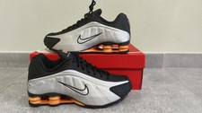 Nike Shox R4 Noir Mandarin Vif