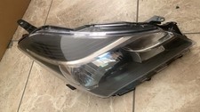Faro proiettore anteriore DESTRO TOYOTA YARIS 2014 H4 5P parabola nera KOITO dx
