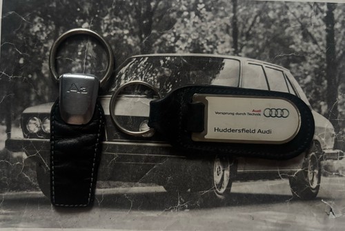 Due portachiavi originali audi - due,