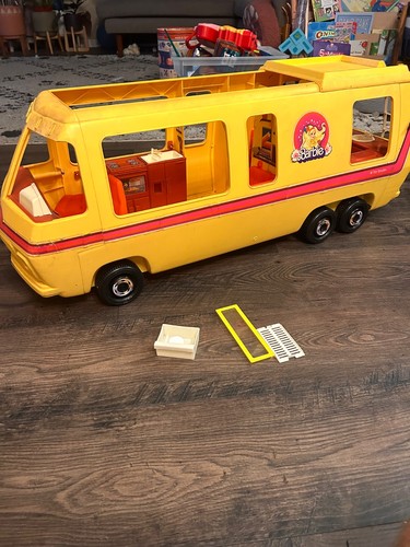 Barbie star traveler gmc - barbie,