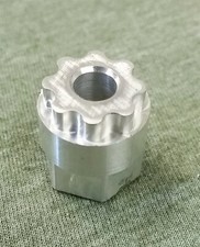 Strumento tappo foro pistone