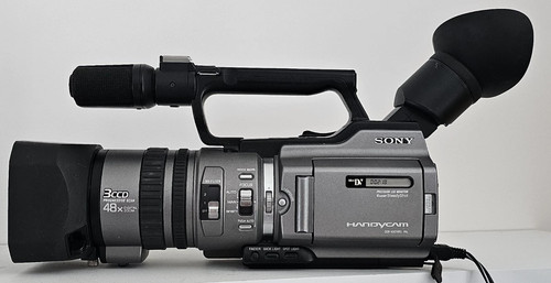 Videocamera sony dcr vx2100e - videocamera,