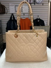 CHANEL Quilted Caviar Beige