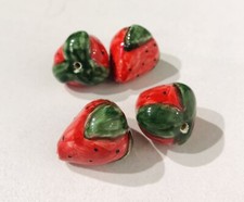 29 Pezzifragole grandi in ceramica artistica di Caltagirone per creare gioielli