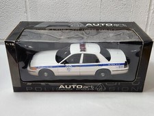 1/18 Autoart Ford Crown