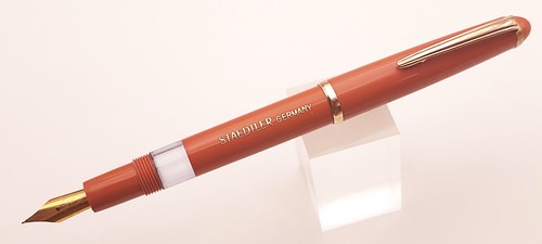 Staedtler penna - f,