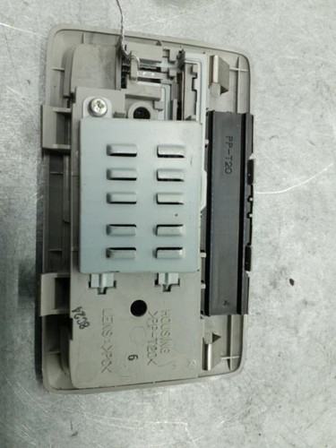Luce cortesia suzuki swift - cortesia,