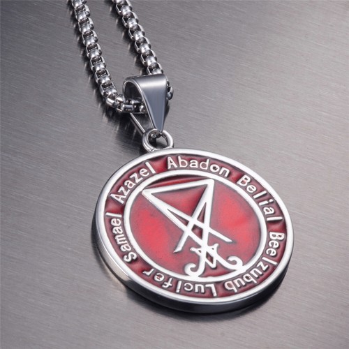 Collana con ciondolo - , in