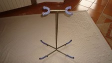 Cavalletto doppio per chitarra e basso