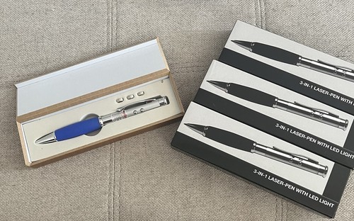 Penna laser con - penna, in