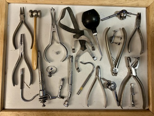 Lotto strumenti - 20,