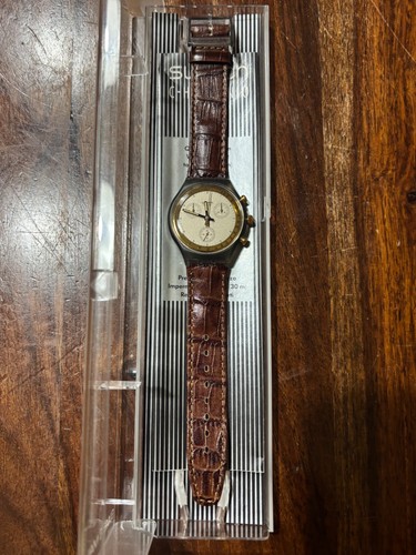 Swatch chrono goldfinger - swatch,