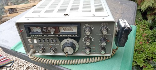 Yeasu ft101e radio - yeasu, hf