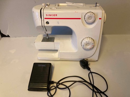 Singer 8280 sewing machine - 8280,