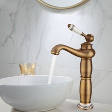 Rubinetto miscelatore lavabo