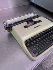 Olivetti Lettera 22