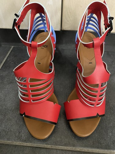 Sandali con tacco gabbia - a,