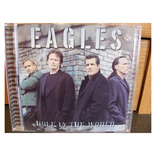 Eagles hole the world - -, in